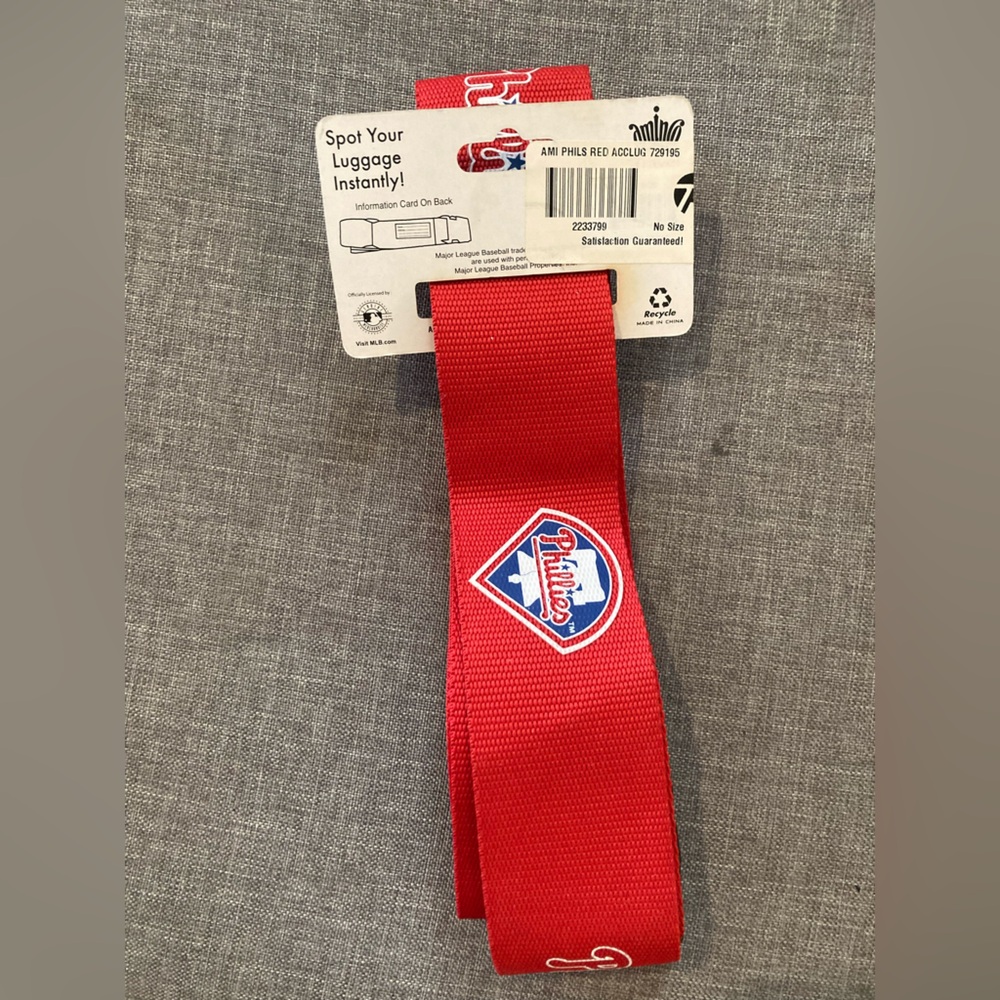 Phillies Red Luggage ID Strap - Picture 7 of 11